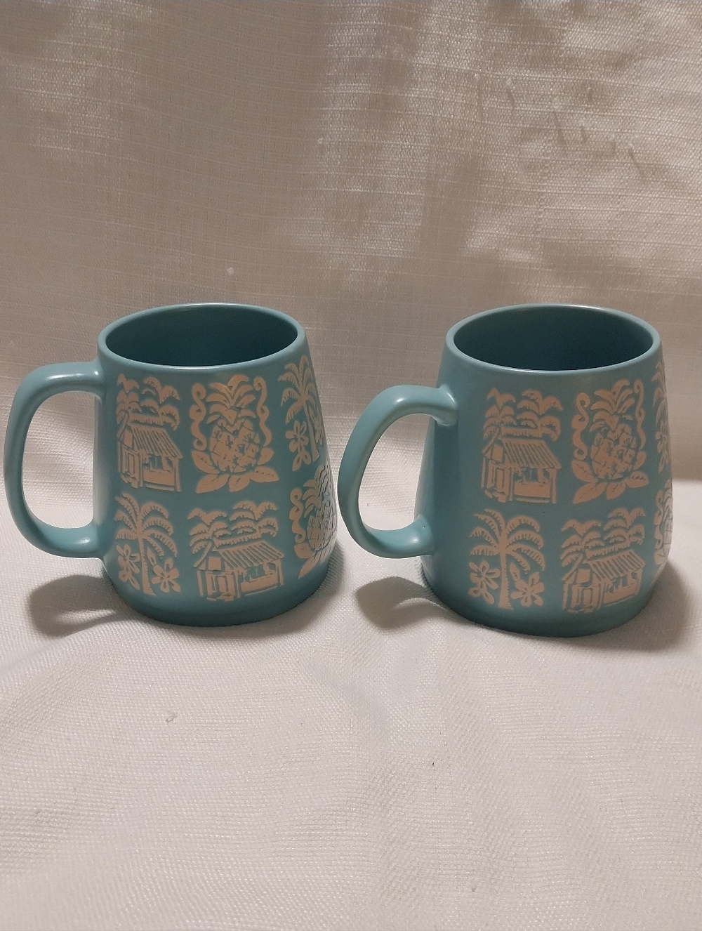 Opalhouse Blue & Cream Large Tiki Themed Mugs
